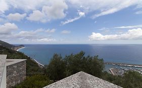 Villa Degli Ulivi B&B