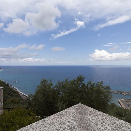 Villa Degli Ulivi B&B Finale Ligure Chambre photo