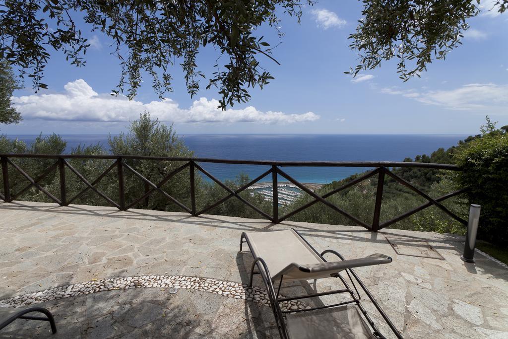 Villa Degli Ulivi B&B Finale Ligure Extérieur photo