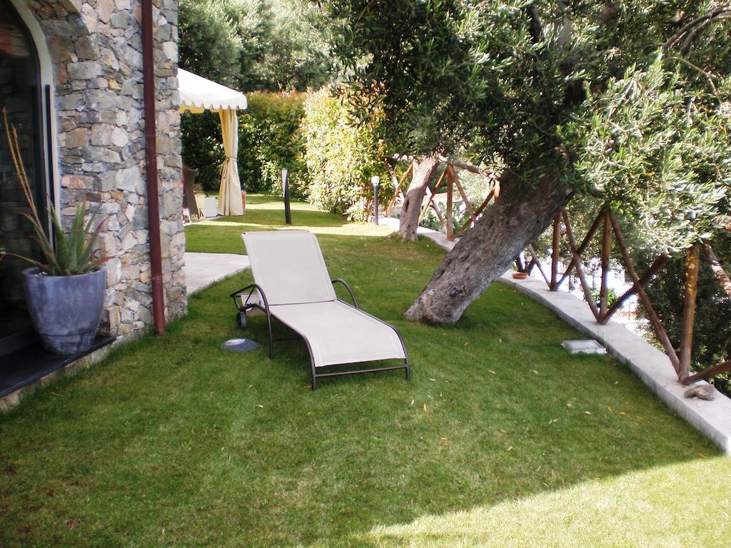 Villa Degli Ulivi B&B Finale Ligure Extérieur photo