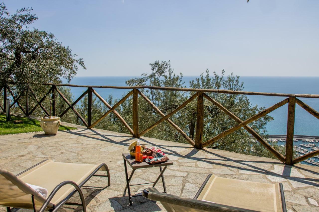 Villa Degli Ulivi B&B Finale Ligure Extérieur photo