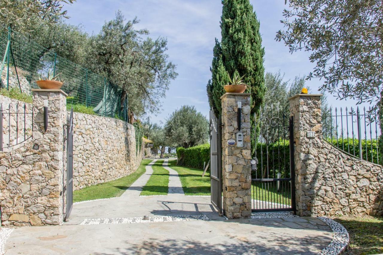 Villa Degli Ulivi B&B Finale Ligure Extérieur photo